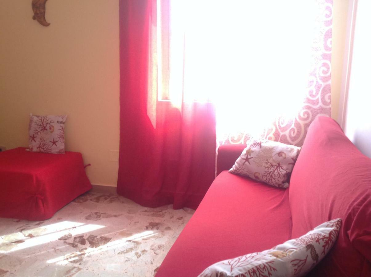 Bed&Breakfast La Casetta SantʼAlessio Siculo Buitenkant foto