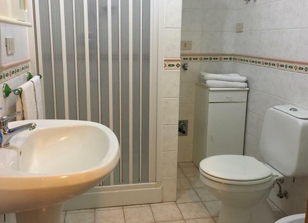 Bed&Breakfast La Casetta SantʼAlessio Siculo Buitenkant foto